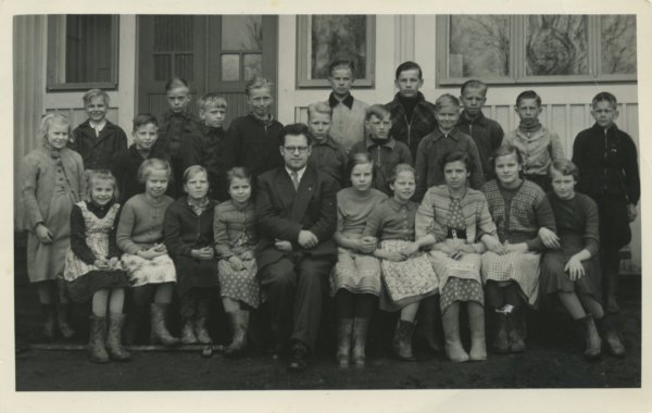 1954