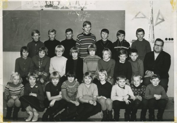 1966