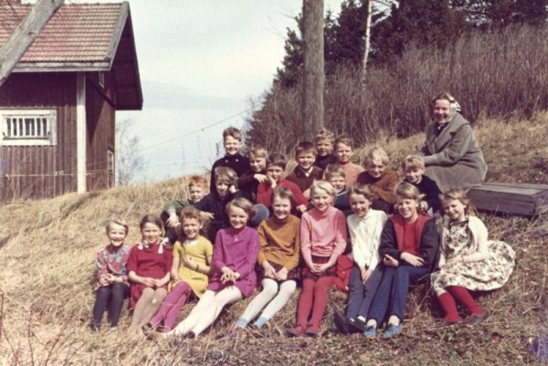 EP1968